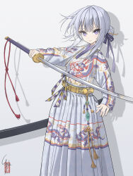  1girl absurdres chinese_clothes chinese_knot dao dragon_print eastern_dragon_print grey_hair hair_bun hair_ornament hair_ribbon hanfu highres holding holding_sword holding_weapon long_sleeves looking_at_viewer original ribbon scabbard sheath single_hair_bun skirt smile solo sword taozhi_taozhi violet_eyes weapon white_background yaopei yesa_robe 