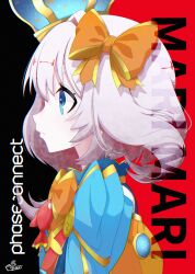  1girl absurdres blue_crown blue_dress blue_eyes bow bowtie commentary crown default_illust dress fish from_side goldfish grey_hair hair_bow highres marimari_(marimari_2.0)_(vtuber) marimari_(vtuber) orange_bow orange_bowtie phase_connect short_eyebrows side_ponytail solo virtual_youtuber 