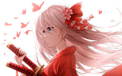  1girl animal blue_eyes bow bug butterfly closed_mouth commentary floating_hair flower from_side hair_between_eyes hair_bow hair_flower hair_ornament highres holding holding_sheath holding_sword holding_weapon japanese_clothes katana kimono long_hair long_sleeves looking_to_the_side original pink_flower profile red_bow red_butterfly red_kimono sheath sheathed shiraiwa_usagi simple_background solo sword upper_body weapon white_background white_hair wide_sleeves 