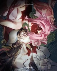  2girls alien_stage artist_collaboration artist_name bandana black_hair blood bow commentary dress english_commentary grass hair_bow heart highres long_hair lying mimixxko mizi_(alien_stage) mizi_(zombie_stage) multiple_girls multiple_hair_bows pink_bow pink_dress pink_hair rotational_symmetry sua_(alien_stage) sua_(zombie_stage) twintails white_bandana white_dress xiaoxiannuyiming zombie_stage 