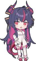  1girl 50nanogram ahoge blush body_markings bow chibi choker collared_shirt commentary dragon_girl dragon_horns dragon_tail frilled_sleeves frills full_body fur_trim hair_between_eyes hair_bow hand_on_own_hip highres horns long_sleeves looking_at_viewer looking_to_the_side multicolored_hair neverness_to_everness open_mouth purple_hair red_eyes red_shorts shinku_(nte) shirt short_shorts shorts simple_background solo streaked_hair tail thigh-highs two-tone_hair white_background white_shirt white_thighhighs wide_sleeves 
