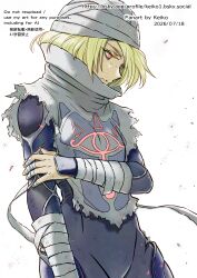  1girl bandaged_head bandages blonde_hair blue_bodysuit bodysuit commentary_request hand_on_own_arm highres kusanagi_keiko red_eyes sheik sheikah simple_background solo the_legend_of_zelda the_legend_of_zelda:_ocarina_of_time upper_body white_background 