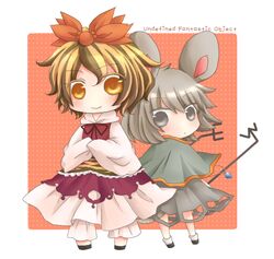  animal_ears azuki_(lizzy) blonde_hair brown_eyes capelet chibi dress from_behind grey_eyes grey_hair hair_ornament jewelry mouse_ears mouse_tail multicolored_hair multiple_girls nazrin orange_eyes pendant short_hair standing tail tiger_print toramaru_shou touhou two-tone_hair yellow_eyes 