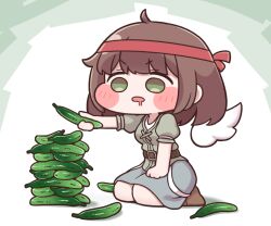  ahoge belt boots brown_boots brown_hair chibi commentary_request cucumber detached_wings drooling fewer_digits food_stack green_eyes green_shirt green_skirt hairband highres kneeling kyuri_(trickcal) medium_hair mouth_drool puffy_short_sleeves puffy_sleeves red_hairband seiza shirt short_sleeves sitting skirt solo suwa_yasai trickcal wings 