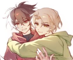  2boys animification black_shirt blonde_hair blush brown_hair chinese_commentary closed_mouth commentary_request eyes_visible_through_hair green_hoodie grin hair_between_eyes highres hood hood_down hoodie hug kai_(ninjago) lloyd_garmadon looking_at_viewer male_focus multiple_boys ninjago red_eyes red_hoodie scar scar_across_eye scar_on_face shirt short_hair smile undershirt upper_body white_background zhangyu_shao_hao_chi 