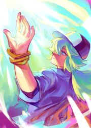  1boy absurdres bracelet commentary_request hat highres jewelry looking_to_the_side male_focus n_(pokemon) open_hand pokemon pokemon_black_and_white ponytail shirt toofless8888 upper_body white_shirt 
