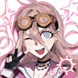  1girl :d ;d antenna_hair barbed_wire black_choker blonde_hair blue_eyes breasts choker danganronpa_(series) danganronpa_v3:_killing_harmony fingerless_gloves gloves goggles goggles_on_head hair_between_eyes hand_up highres iruma_miu long_hair one_eye_closed pink_shirt sailor_collar shirt smile solo star_(symbol) v wa_wa_chitchi white_background white_sailor_collar 
