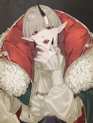  1boy aopix_001 ascot black_nails bowl_cut cape earrings fate/grand_order fate_(series) fingernails fur-trimmed_cape fur_trim grey_background grey_hair highres horns jewelry long_sleeves oni open_mouth pointy_ears red_eyes sharp_fingernails shirt short_hair single_horn upper_body vampire watanabe_no_tsuna_(fate) 