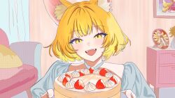  1girl alternate_costume animal_ear_fluff blonde_hair blue_shirt cake commentary_request curtains dot_nose drawer food fox_girl head_tilt indoors ink_black offering_food open_mouth photo_(object) pillow portrait shirt short_hair smile solo spanish_commentary straight-on strawberry_cake teeth touhou upper_teeth_only yakumo_ran yellow_eyes 