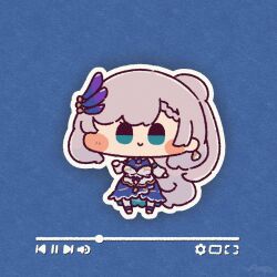  1girl ameya_(kappadoll) blue_background blue_dress blush_stickers chibi chibi_only closed_mouth commentary_request dress earrings full_body green_eyes grey_hair highres hololive hololive_indonesia jewelry long_hair looking_at_viewer media_player_interface outline pavolia_reine side_ponytail simple_background single_earring smile solo standing virtual_youtuber white_outline 