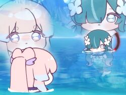  2girls bandeau blue_eyes blunt_bangs bow-shaped_hair chibi closed_mouth colored_tips commentary day detached_sleeves fins flower game_screenshot_background gameplay_mechanics genshin_impact green_hair hair_flower hair_ornament hair_over_one_eye head_fins high_ponytail highres long_hair looking_at_another merfolk mermaid mikurumikurumi monster_girl multicolored_hair multiple_girls outdoors parted_lips partially_submerged pink_hair ponytail projected_inset sangonomiya_kokomi screenshot_background short_eyebrows tail tail_ornament tail_ring untranslatable_commentary vodyanitsa_(genshin_impact) vodyanitsa_(water_imp)_(genshin_impact) water white_bandeau white_flower 