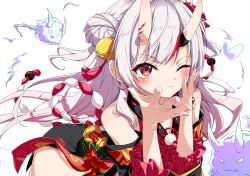  1girl absurdres back_bow bell black_kimono blush bow center-flap_bangs commentary_request double_bun floating_hair frilled_sleeves frills fumi_(fumibeing) ghost gold_trim grey_hair hair_bell hair_between_horns hair_bun hair_ornament hands_up highres hololive horns japanese_clothes karma_(nakiri_ayame) katana kimono kouhaku_nawa long_hair looking_at_viewer mask mask_on_head multicolored_hair nakiri_ayame nakiri_ayame_(1st_costume) off_shoulder one_eye_closed oni oni_mask parted_lips red_eyes red_kimono red_streaks rope sheath sheathed shimenawa shiranui_(nakiri_ayame) short_kimono simple_background skin-covered_horns sleeveless sleeveless_kimono solo streaked_hair sword tassel tassel_hair_ornament two-tone_hair two_side_up virtual_youtuber weapon white_background 