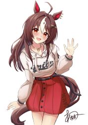  1girl absurdres ahoge animal_ears ayukake277 belt black_belt blush brown_eyes brown_hair casual clothes_writing commentary_request cropped_hoodie gran_alegria_(casual)_(umamusume) gran_alegria_(umamusume) hair_between_eyes hair_ornament highres hood hoodie horse_ears horse_girl horse_tail long_belt long_hair looking_at_viewer multicolored_hair open_mouth red_skirt simple_background skirt smile solo streaked_hair tail umamusume white_background white_hoodie white_streaks 