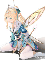  1girl absurdres ahoge artist_name blonde_hair blue_bow blue_cape blue_dress blue_sleeves blush bow breasts cape chest_bow circlet closed_mouth commentary crossed_bangs detached_sleeves dress drill_hair drill_ponytail evening eyelashes fairy fairy_wings floating_hair fur-trimmed_cape fur_trim genshin_impact gloves green_eyes hair_between_eyes hair_bow hair_ribbon high_ponytail highres juliet_sleeves large_bow long_hair long_sleeves looking_at_viewer medium_breasts month_345 pantyhose petals pointy_ears ponytail puffy_sleeves ribbon short_dress signature simple_background single_bare_shoulder sleeveless sleeveless_dress smile solo star_(symbol) tiara twitter_username two-tone_dress very_long_hair vesna_(genshin_impact) vision_(genshin_impact) white_background white_bow white_dress white_gloves white_pantyhose white_ribbon wings yellow_pupils 