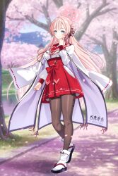  1girl absurdres blue_archive blue_eyes blush braid braided_base brown_pantyhose bun_with_braided_base closed_mouth commentary_request full_body hair_bun halo high-waist_skirt highres japanese_clothes kimono kimono_on_shoulders mimori_(blue_archive) outdoors pantyhose partial_commentary pink_hair pink_halo red_sailor_collar red_skirt sailor_collar sandals shirt single_side_bun skirt smile socks solo ushiroki white_kimono white_shirt white_socks 