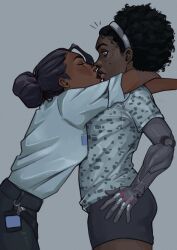  2girls afro ahoge arms_around_neck bike_shorts black_shorts blue_eyes brown_lips casual closed_eyes commentary cyborg dark-skinned_female dark_skin english_commentary grey_hair grey_shirt hair_bun hairband highres hug huge_ahoge joints kiss lanyard leaning_forward mature_female mechanical_arms mina_liao multiple_girls overwatch print_shirt robot_joints shirt short_hair shorts skin_seams sojourn_(overwatch) surprise_kiss surprised t-shirt troia_(troia_ow) very_dark_skin white_hairband yuri 