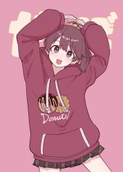  1girl arms_up asari_shiguren1 blush brown_hair brown_skirt commentary_request donut_print food_print highres hood hoodie idolmaster idolmaster_cinderella_girls long_sleeves looking_at_viewer o_arms pleated_skirt ponytail red_hoodie shiina_noriko simple_background skirt smile solo text_background thighs 