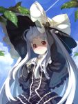  blush bow choker cloud clouds dress face female frills frown gothic_lolita hat isami_samurai_(yuuji) leaf lolita_fashion long_hair original red_eyes ribbon shawl sky solo sparkle white_hair yuuji_(yukimimi) 