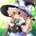  :o blonde_hair blue_eyes bow gotou_nao hair_bow hat highres jpeg_artifacts kirisame_marisa lucie pointing solo touhou witch witch_hat 