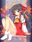  bow detached_sleeves feet footwear hair_bow hakurei_reimu highres japanese_clothes miko sitting socks solo touhou yuuki_keisuke 