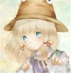  blonde_hair blue_eyes blush bust hair_ribbon hat looking_at_viewer moriya_suwako ribbon smile solo sumomo_kaze touhou 