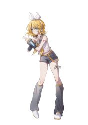  1girl artist_name bare_shoulders belt black_sailor_collar black_shorts blonde_hair blue_eyes bow cropped_shirt detached_sleeves full_body gold_trim grey_leg_warmers hair_bow hair_ornament hairclip highres kagamine_rin leaning leaning_to_the_side leg_warmers long_legs looking_at_viewer messy_hair midriff multiple_hairclips nail_polish neckerchief number_tattoo open_mouth orange_belt parallel_hairclips pye_yyy red_tattoo sailor_collar shirt shoes short_hair short_shorts shorts signature simple_background sleeveless sleeveless_shirt solo swept_bangs tattoo vocaloid white_background white_bow white_shoes wide_sleeves x_arms yellow_belt yellow_nails yellow_neckerchief 