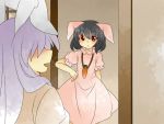  aenobas animal_ears bad_id black_hair bunny_ears carrot comic from_behind hammer_(sunset_beach) inaba_tewi jewelry long_hair multiple_girls necklace open_mouth purple_hair red_eyes reisen_udongein_inaba short_hair silent_comic touhou 