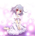  animal_ears barefoot black_hair bunny_ears bunny_tail cicin dress highres inaba_tewi red_eyes silver_hair solo tail touhou wavy_hair 