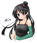  akiyama_mio black_hair blue_eyes don&#039;t_say_lazy don't_say_&quot;lazy&quot; fingerless_gloves gloves hat k-on! long_hair solo striped top_hat 