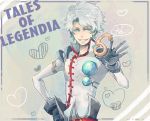  aqua_eyes bad_id fuzitsu gloves grin hand_on_hip heart hips male messy_hair senel_coolidge smile solo speech_bubble tales_of_(series) tales_of_legendia title_drop white_hair 