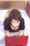  barefoot bed_sheet blush breasts brown_eyes brown_hair carina_(xiaowoo) cleavage computer down_blouse glasses grin highres laptop on_side on_stomach original pillow reflection short_hair smile solo 