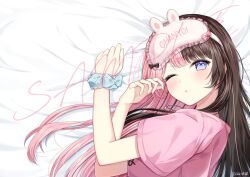  1girl blue_scrunchie blush brown_hair clothes_writing commentary_request company_name copyright_notice frills hair_ornament hair_scrunchie igayan multicolored_hair official_alternate_costume official_alternate_hairstyle official_art one_eye_closed pink_hair pink_shirt sample_watermark scrunchie shirt sleep_mask solo split-color_hair streaked_hair tachibana_hinano tachibana_hinano_(5th_costume) violet_eyes vspo! watermark 