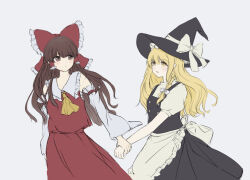  2girls apron ascot black_hat black_skirt black_vest blonde_hair bow braid brown_eyes brown_hair chinese_commentary commentary_request detached_sleeves frilled_bow frilled_hair_tubes frills grey_background hair_bow hair_tubes hakurei_reimu hat hat_bow highres holding_another's_wrist kirisame_marisa long_hair mixed-language_commentary multiple_girls open_mouth puffy_short_sleeves puffy_sleeves red_bow red_skirt rescc_(089) short_sleeves side_braid simple_background single_braid skirt skirt_set touhou vest waist_apron white_apron white_bow witch_hat yellow_ascot yellow_eyes yuri 
