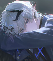  1boy ardashir_(arknights) arknights arknights:_endfield black_horns black_shirt blue_eyes close-up closed_mouth coat commentary_request cropped ear_covers grey_background grey_coat highres horns jyan512 korean_commentary lapels long_sleeves looking_to_the_side male_focus open_clothes open_coat shirt sideways_glance single_ear_cover solo white_hair 