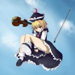  blonde_hair crescent hat holding_skirt instrument lunasa_prismriver silaso solo touhou violin yellow_eyes 
