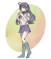  1girl ahoge black_hair black_socks blue_skirt brown_eyes closed_mouth commentary_request full_body green_sailor_collar hairband highres kantai_collection kneehighs kpgametarou long_hair looking_at_viewer neckerchief pleated_skirt sailor_collar school_uniform serafuku short_sleeves simple_background skirt socks solo standing ushio_(kancolle) 
