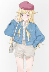  1girl bag beret blonde_hair blue_hair blue_jacket closed_mouth collared_shirt denim denim_jacket fnokanata hair_flaps hand_in_pocket hand_on_own_hip hat highres himehina_channel jacket light_blush long_sleeves looking_at_viewer multicolored_hair red_hat shirt short_shorts shorts shoulder_bag simple_background smile solo standing streaked_hair suzuki_hina violet_eyes virtual_youtuber white_background white_bag white_shirt white_shorts 