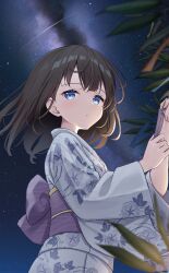  1girl black_hair blue_eyes blue_kimono commentary_request expressionless floral_print floral_print_kimono hanazora_satsuki highres holding holding_tanzaku japanese_clothes kimono night obi obiage obijime original parted_lips print_kimono purple_sash sash shooting_star sky solo star_(sky) starry_sky tanabata tanzaku yukata 