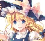  :d bad_id blonde_hair blue_eyes bow braid bust face fang hair_bow hat kamui_(kamuikaoru) kirisame_marisa long_hair looking_at_viewer lowres open_mouth ribbon simple_background smile solo touhou white_background witch witch_hat 