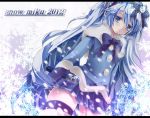  2012 a-rink0 artist_request blue_eyes blue_hair bow character_name gloves hair_bow hatsune_miku headset letterboxed long_hair microphone skirt snowflakes solo thigh-highs thighhighs twintails very_long_hair vocaloid yuki_miku zettai_ryouiki 