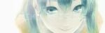  face green_eyes green_hair hatsune_miku keipomjp smile solo vocaloid 