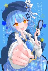 1girl :d bird_hat_ornament black_bow black_bowtie black_capelet black_hat blue_background blue_hair blue_necktie blue_skirt bow bowtie braid braided_hair_rings capelet collared_shirt commentary_request deerstalker grey_vest hair_bow hair_rings hat hat_bow highres holding holding_magnifying_glass long_sleeves looking_at_viewer magnifying_glass mahou_shoujo_no_majo_saiban necktie open_mouth plaid_clothes plaid_skirt pointing pointing_at_viewer shirt short_hair simple_background skirt smile solo speech_bubble tachibana_sherry teeth upper_body upper_teeth_only vest warg_game white_shirt yellow_eyes 