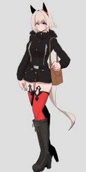  1girl animal_ears bag black_boots black_coat boots bow brown_bag coat commentary_request curren_chan_(umamusume) ear_bow ear_covers full_body fur-trimmed_coat fur_trim grey_background grey_hair hair_between_eyes handbag highres horse_ears horse_girl horse_tail lace-up_boots long_sleeves looking_at_viewer red_bow red_thighhighs short_hair simple_background smile solo tail thigh-highs umamusume veth_free violet_eyes 