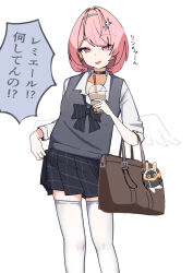 1girl bag bangboo_(zenless_zone_zero) black_bow black_bowtie black_choker black_nails black_skirt blush bow bowtie brown_bag choker commentary_request cup fingernails grey_sweater_vest hair_intakes hair_ornament highres holding holding_cup howagowahowa long_sleeves looking_at_viewer medium_hair nail_polish open_mouth pink_hair plaid_clothes plaid_skirt remielle_dan school_uniform simple_background skirt smile solo sweater_vest thigh-highs thighs translation_request white_background white_thighhighs white_wings wings zenless_zone_zero 