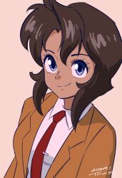  1girl absurdres artist_name blazer blue_eyes bob_cut breasts brown_background brown_hair brown_jacket close-up closed_mouth collared_shirt commentary dark-skinned_female dark_skin dated dress_shirt eyelashes gunsmith_cats highres inverted_bob jacket light_blush looking_at_viewer looking_to_the_side looking_up medium_breasts necktie open_clothes open_jacket portrait rally_vincent red_necktie shirt short_hair short_hair_with_long_locks sidelocks signature smile smirk solo tie_clip tsunemoku upper_body upturned_eyes white_shirt 