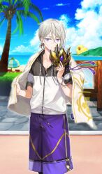  1boy androgynous beach beach_chair beach_umbrella bishounen black_jacket blue_sky bracelet clouds collarbone commentary day drawstring dumuzid_(fate) fate/grand_order fate_(series) feet_out_of_frame hair_between_eyes holding holding_mask horizon hou_(ppo) jacket jewelry light_smile looking_to_the_side low_ponytail male_focus male_swimwear mask multicolored_jacket ocean official_art outdoors palm_tree parted_lips ponytail prince_of_lan_ling_(fate) prince_of_lan_ling_(festival_outfit)_(fate) sand short_hair short_ponytail short_sleeves single_sidelock sky solo standing sunlight swim_trunks teeth third-party_source towel towel_around_neck tree two-tone_jacket umbrella unworn_mask violet_eyes white_hair white_jacket wind zipper zipper_pull_tab 