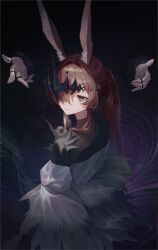  1girl absurdres amiya_(arknights) animal_ear_fluff animal_ears arknights bi_suu black_shirt blue_eyes brown_hair closed_mouth commentary_request crown disembodied_hand fur_trim hair_over_one_eye highres korean_commentary long_hair looking_at_viewer pointing pointing_up ponytail rabbit_ears rabbit_girl shirt solo two-tone_shirt very_long_hair white_shirt 