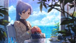 1girl bag black_shirt blue_hair blush box brown_eyes cardigan closed_mouth commentary_request cup day digital_camera game_cg gift gift_box glint holding holding_bag holding_gift idolmaster idolmaster_(classic) idolmaster_million_live! idolmaster_million_live!_theater_days jewelry kisaragi_chihaya kisaragi_chihaya_(private_dress) long_hair long_sleeves necklace ocean official_art on_chair open_cardigan open_clothes outdoors ponytail shirt sitting solo sunlight table teacup third-party_source turtleneck turtleneck_shirt water 
