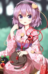 1girl black_hairband blurry blurry_background blush commentary_request feet_out_of_frame floral_print floral_print_kimono food fruit hair_between_eyes hairband highres japanese_clothes kaenbyou_rin kaenbyou_rin_(cat) kimono komeiji_satori long_sleeves looking_at_viewer obi obijime open_mouth pink_eyes pink_hair pink_kimono print_kimono purple_sash reiuji_utsuho reiuji_utsuho_(bird) ruu_(tksymkw) sash short_hair sitting solo third_eye touhou watermelon watermelon_slice wide_sleeves yukata 
