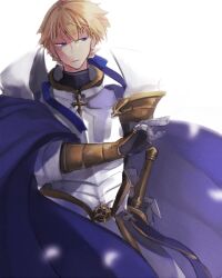 1boy armor blonde_hair blue_cape blue_eyes breastplate cape closed_mouth commentary_request cowboy_shot expressionless gauntlets looking_afar looking_to_the_side male_focus official_alternate_costume pauldrons ragnarok_online royal_guard_(ragnarok_online) short_hair shoulder_armor solo wane_(ruki) 